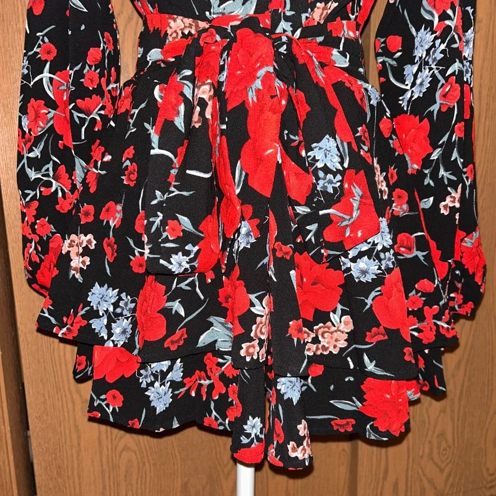 EleBlack and Red Floral Romper - Picture 2 of 9